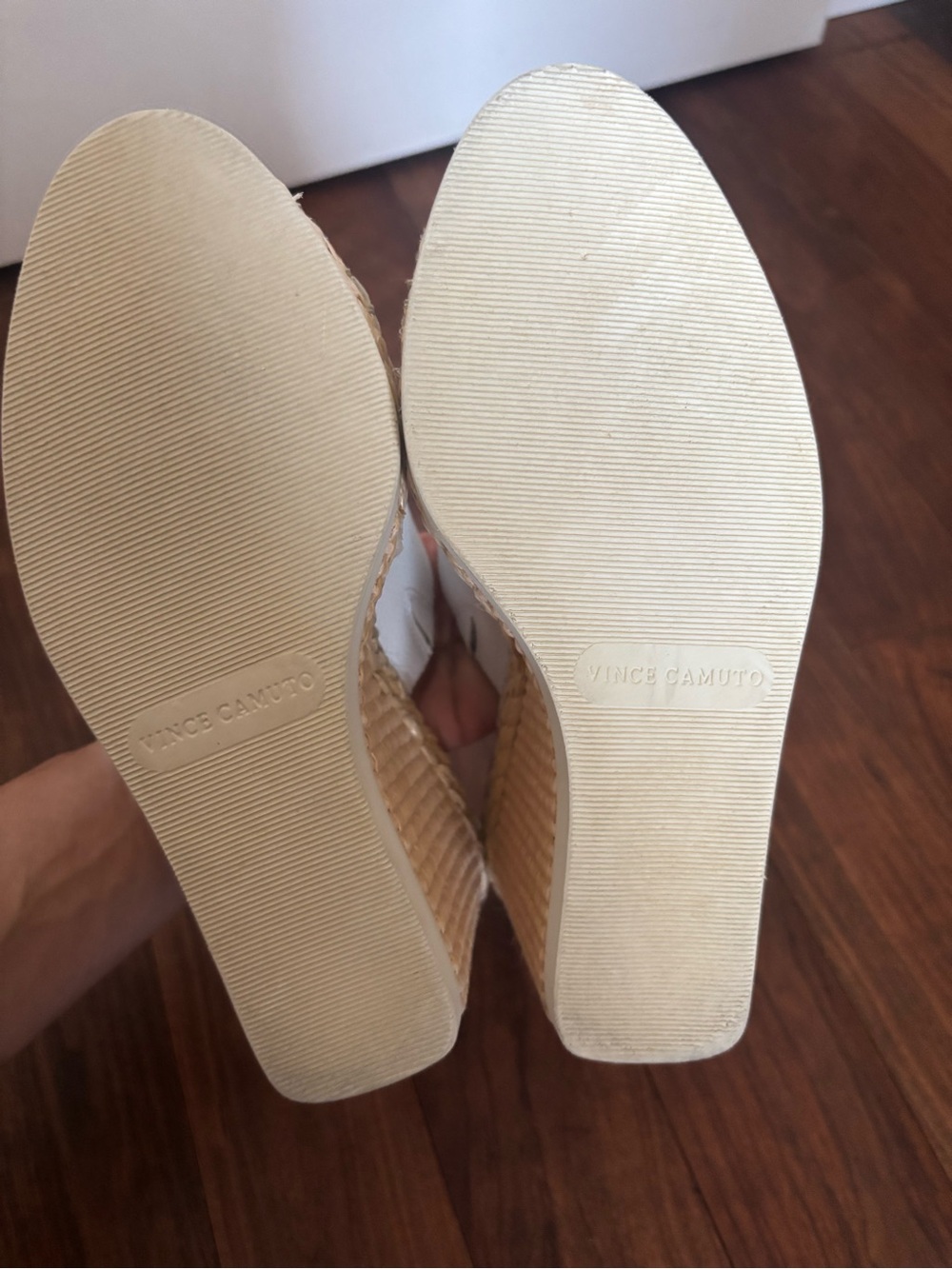 Vince Camuto- SZ 7 NWOT Brissia Espadrille Wedge Mules White Leather. - Picture 8 of 15